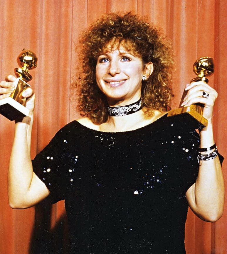La única en ganar. Barbra Streisand se llevó la estatuilla en 1984 por dirigir la película Yentl.