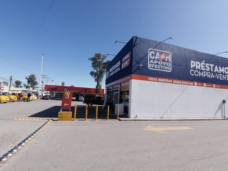 En esta temporada se incrementa la afluencia de pignorantes a las casas de empeño y bazares, para salir de la 'cuesta de enero'. (FABIOLA P. CANEDO)