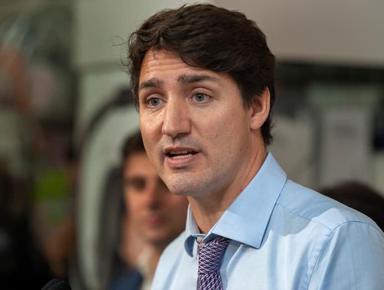 El primer ministro de Canadá, Justin Trudeau, confirmó hoy que al menos 63 canadienses han muerto en el accidente de un Boeing 737-800 de la aerolínea ucraniana UIA, que se estrelló en las cercanías de Teherán poco después de despegar de la capital iraní. (ARCHIVO)