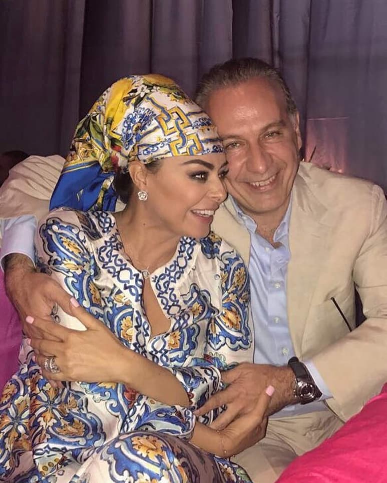 Al pendiente. Carrillo acude regularmente al Reclusorio Norte para poder ver a su esposo, el abogado Juan Collado. (ESPECIAL)