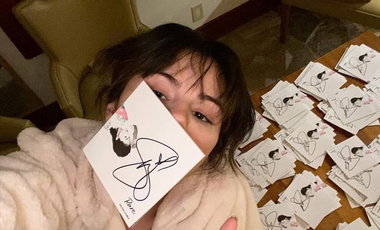 Selena Gomez sorprendió a sus seguidores al anunciar que su nueva producción discográfica Rare, ya se encuentra disponible, tras casi cinco años de espera, luego de su segundo álbum Revival. (INSTAGRAM)