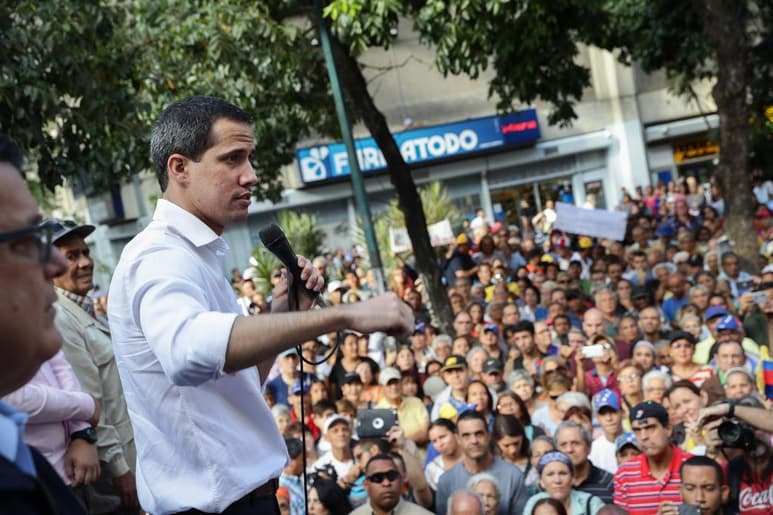 El opositor adelantó que el día de hoy hará anuncios 'para recuperar la señal de Telesur'. (EFE)