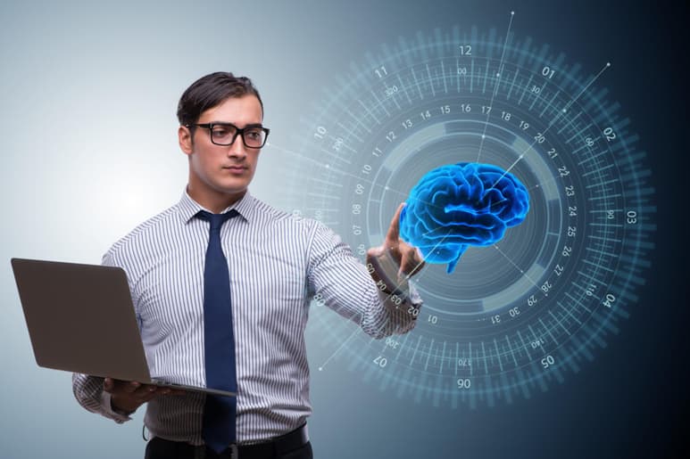 El poco interés de los mexicanos por conocer la inteligencia artificial y saber utilizarla estancará su crecimiento. (ARCHIVO)