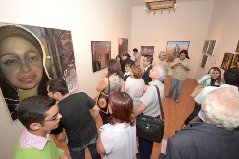 Plataforma. La exhibición pretende insertar a los nuevos artistas en circuitos intelectuales y de mercado. (CORTESÍA)