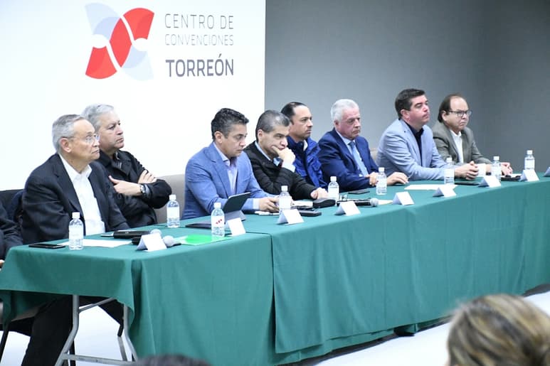 Distintos actores políticos y sociales participaron en las mesas de diálogo luego de los hechos violentos ocurridos el pasado viernes. (FERNANDO COMPEÁN)
