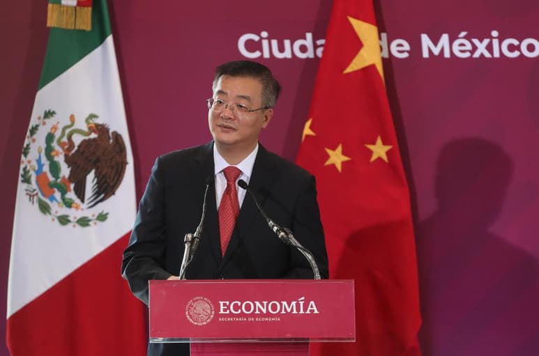 El comercio entre China y México creció un seis por ciento a tasa anual de enero a noviembre de 2019 hasta alcanzar un valor de 55 mil millones de dólares, informó este lunes Zhu Qingqiao. (ARCHIVO)
