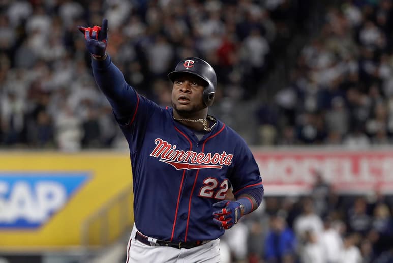 El pelotero dominicano Miguel Sanó seguirá con los Mellizos con un contrato de tres años y 30 millones de dólares. (AP)
