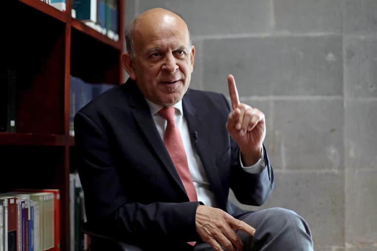 Convencido de que el extinto Seguro Popular no funcionó, Juan Ferrer Aguilar, titular del Instituto de Salud para el Bienestar (Insabi), aseguró que no será necesario llegar al final del sexenio para que los mexicanos sin seguridad social tengan acceso a la atención, la cual será gratuita. (EL UNIVERSAL)