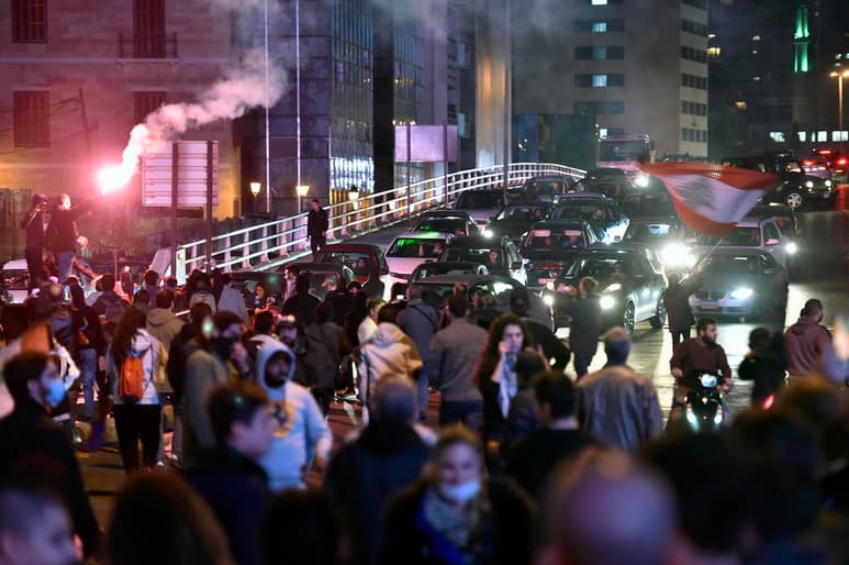 Las calles de la capital libanesa y de otras importantes ciudades como Trípoli, vivían este miércoles el segundo día de la 'Semana de la ira'. (EFE)