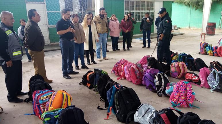 La niña cuya mochila dio un resultado positivo al olor a droga durante el último Operativo Mochila se encuentra actualmente con su familia y recibirán apoyo psicológico. (DIANA GONZÁLEZ)