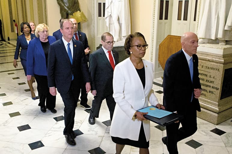 El presidente Donald Trump enfrentará a un equipo de fiscales (foto) designados por los Representantes para su juicio. (ARCHIVO)