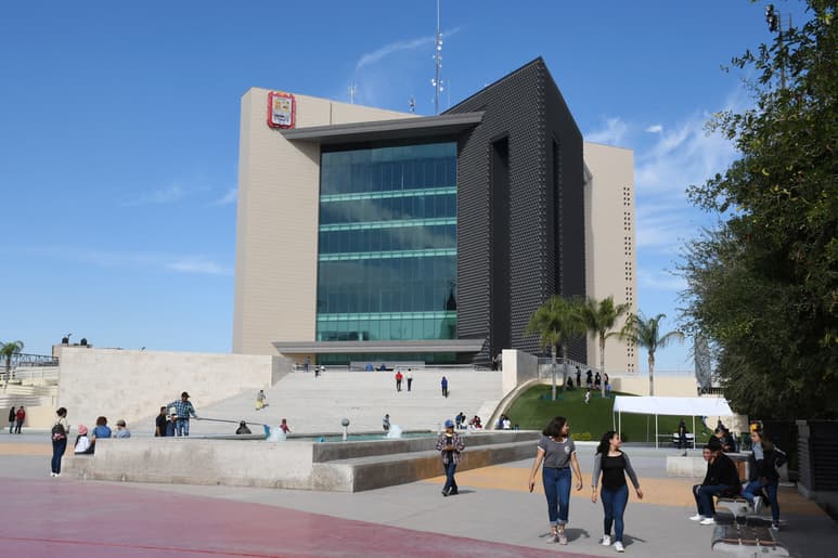 Luego de una investigación de El Siglo, autoridades aclararon los pagos a la abuela del menor autor de la tragedia del Cervantes. (EL SIGLO DE TORREÓN)