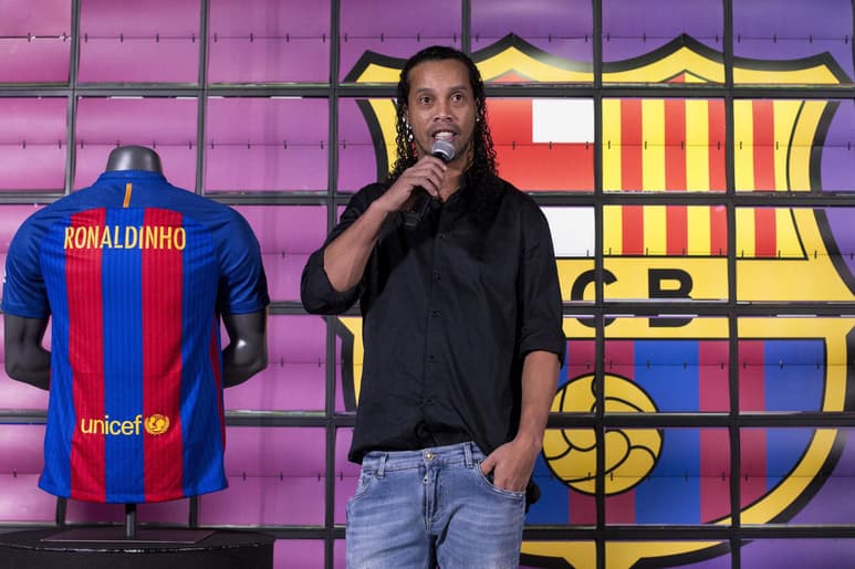 El mítico exjugador sudamericano fue nombrado en 2017 como embajador del conjunto blaugrana. (ARCHIVO)