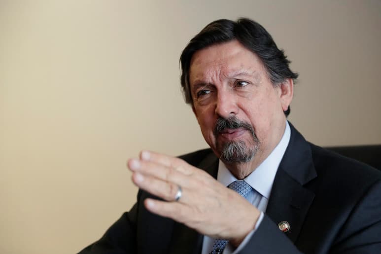 Napoleón Gómez Casso, hijo del senador Napoleón Gómez Urrutia, aceptó la creación de empresas y la compra de vehículos y de una casa en San Antonio, Texas. (ARCHIVO)