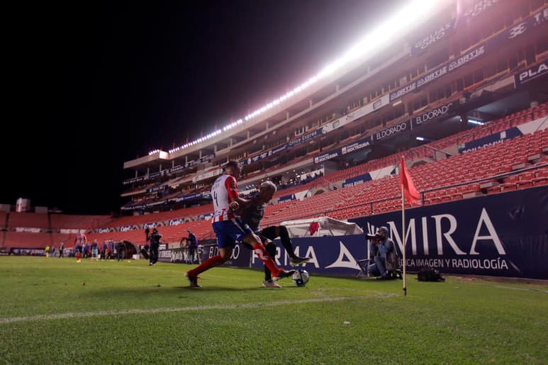 El 20 de octubre pasado, durante el duelo entre el Atlético de San Luis y el Querétaro, la violencia estalló, provocando así el veto del inmueble. (ARCHIVO)