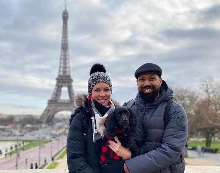 Ellos han tomado la decisión de no tener hijos ya que estos representan un amplio gasto y también resultan absorbentes en cuanto a tiempo y espacio. Estos dos elementos los han preferido invertir en poder viajar acompañados de sus perros a lugares como Europa, sitio que han tenido la oportunidad de visitar cuatro veces. (ESPECIAL)