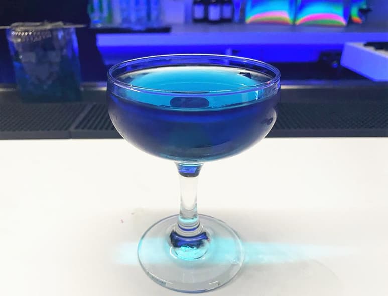 El trago fue creado por el ron guatemalteco Botran y se llama Classic Dawn Punch. Está disponible en el menú de Ladina Bar, en la colonia Roma Norte. (ESPECIAL)