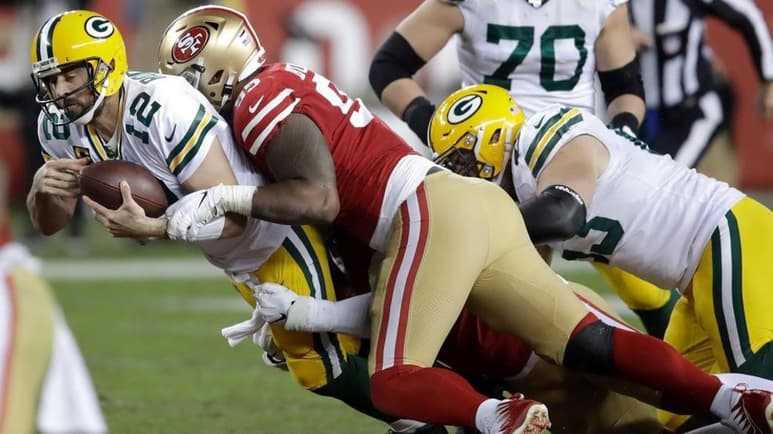 Aaron Rodgers, mariscal de campo de los Empacadores, buscará venganza ante los 49'ers, luego de que en la temporada tuvo uno de los peores juegos de su carrera cuando su equipo cayó 37-8.