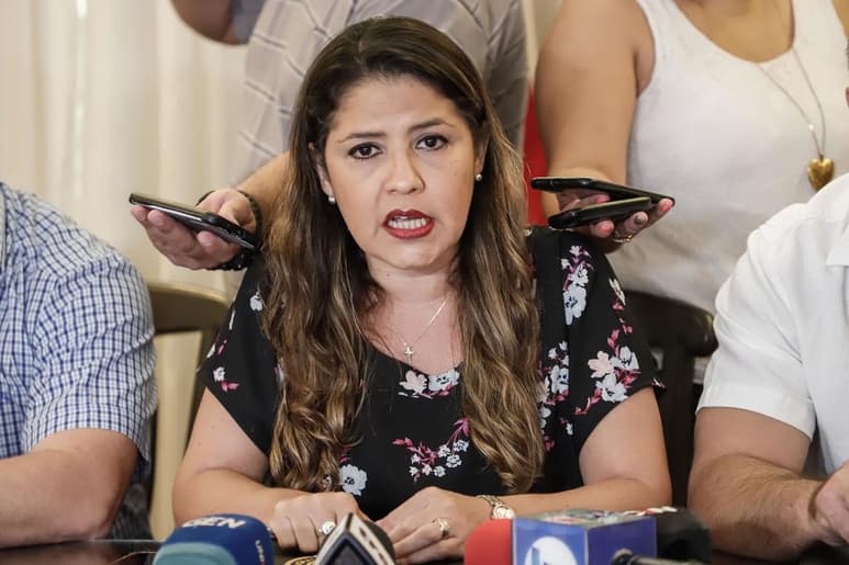 Cecilia Pérez, Ministra de Justicia, confirma este domingo en conferencia de prensa que son 75 los presos fugados. (EFE)