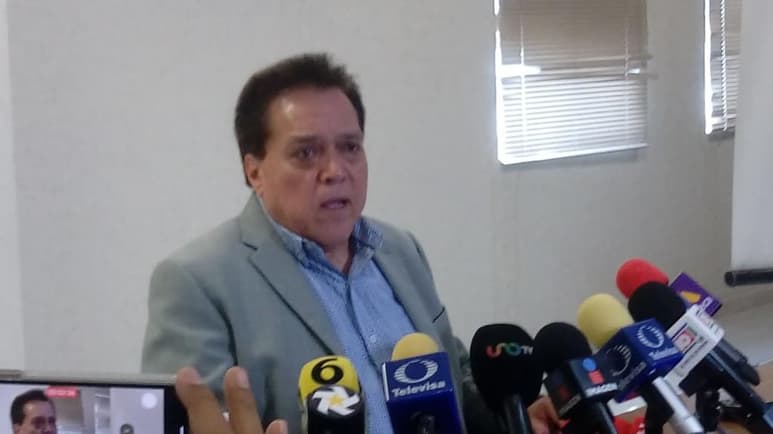 En rueda de prensa el fiscal Gerardo Márquez dio a conocer algunos pormenores sobre la audiencia de vinculación a proceso que enfrentó José Ángel 'NN', abuelo del menor que disparó en el colegio Cervantes de Torreón. (EL SIGLO DE TORREÓN)