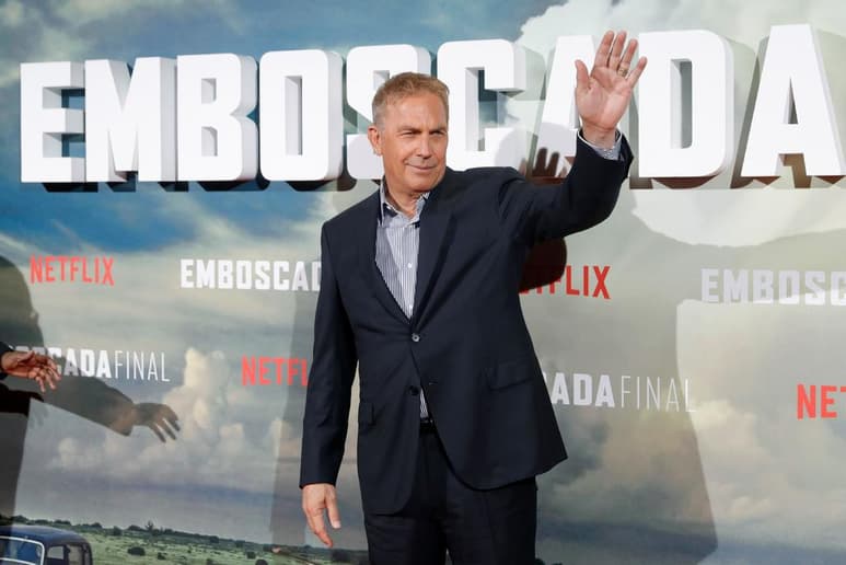 Nuevo proyecto. Kevin Costner se estrena como guionista para una serie policíaca que se transmitirá por televisión próximamente. (ARCHIVO)