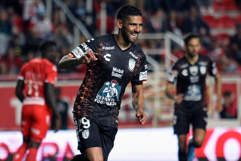 Jara continuará con Tuzos del Pachuca hasta que termine la participación de este equipo en el Clausura 2020 y posteriormente jugará con su nueva escuadra. (ARCHIVO)