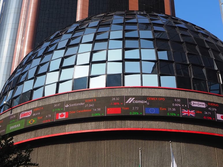 En el mercado de capitales se negocian papeles de renta variable y renta fija entre los inversionistas. (EL UNIVERSAL)