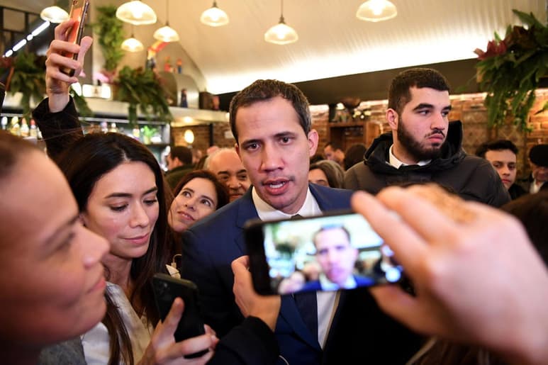 El allanamiento se da mientras Guaidó está en Suiza. (ARCHIVO)