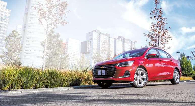 El lenguaje de diseño del Onix es muy acorde con lo que hemos visto en los otros productos de Chevrolet. (ARCHIVO)