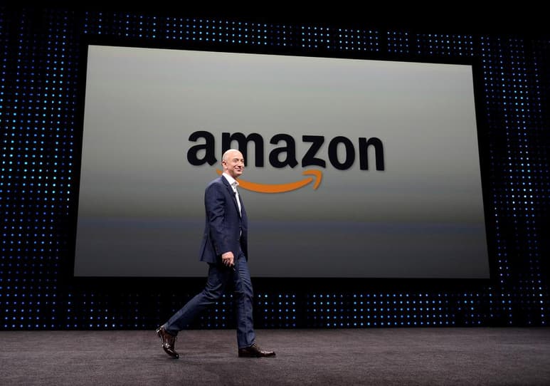 Expertos en derechos humanos de la ONU pidieron hoy que se investigue si el príncipe heredero saudí Mohamed bin Salman está involucrado en un presunto espionaje al presidente de Amazon, Jeff Bezos, también dueño del Washington Post, diario en el que trabajaba el asesinado periodista Jamal Khashoggi. (ARCHIVO)