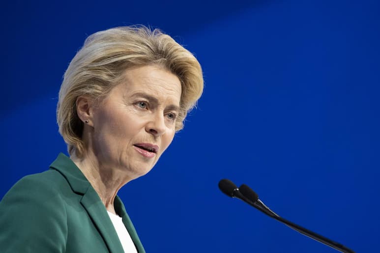 Ursula von der Leyen, presidenta de la Comisión Europea, señaló que están dispuestos a aplicar multas a los productos de países que tengan políticas laxas en la lucha contra el cambio climático. (EFE)