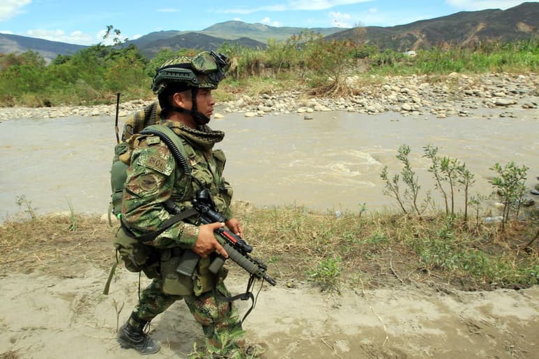 El Gobierno de Colombia afirmó este jueves que sí hay control institucional y presencia militar y policial permanente en el departamento de Arauca, fronterizo con Venezuela. (ARCHIVO)