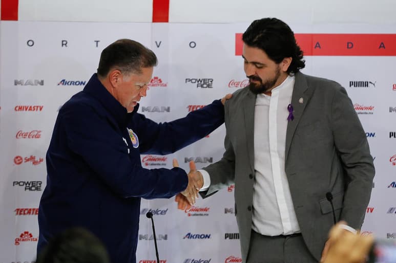 El presidente de Chivas, considera que su club cuenta con los mejores mexicanos. (ARCHIVO)