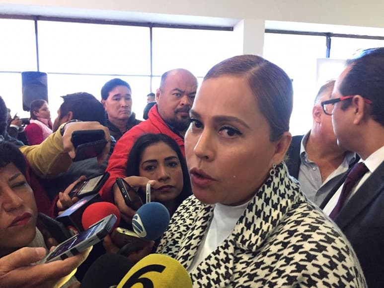 Reconoció que tiene a tres familiares trabajando en la Administración municipal y negó incurrir en nepotismo pues aseguró que todos ellos cumplen con los perfiles profesionales para ocupar sus cargos. (EL SIGLO DE TORREÓN)