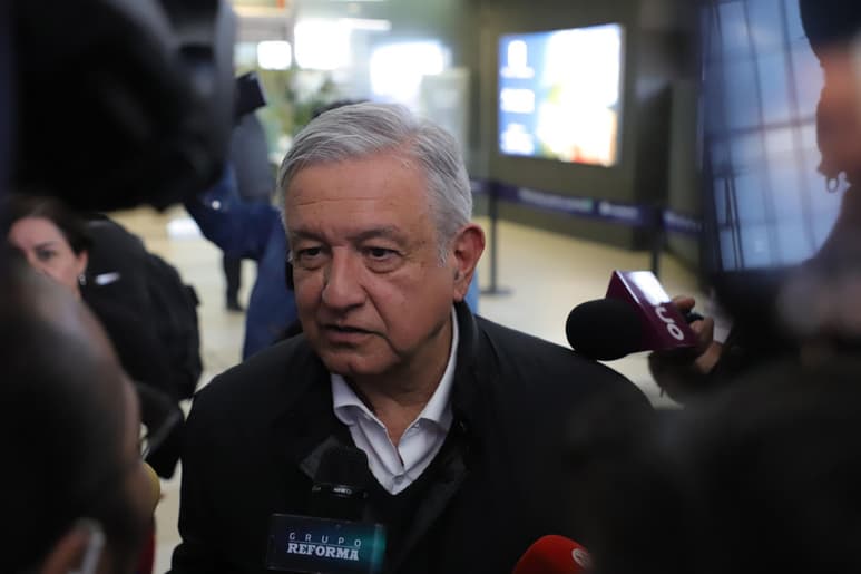  El presidente Andrés Manuel López Obrador arribo a Nuevo León donde realizará una gira para supervisar el programa “Jóvenes Construyendo el Futuro”. (NOTIMEX)