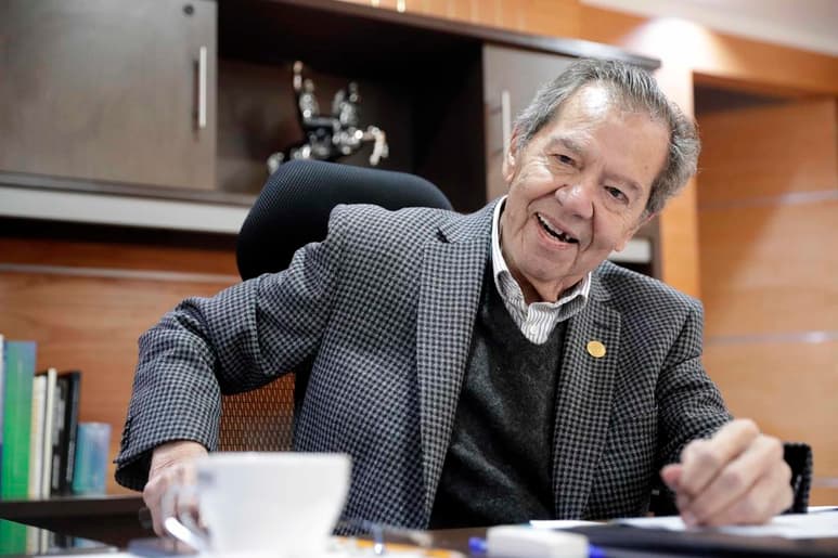 Este viernes Muñoz Ledo agradeció las respuestas de la sociedad por su posición en la cuestión migratoria y dijo que 'las autoridades mexicanas deben proteger a los refugiados y expulsarlos, como se ha hecho en estos días, es contrario a la Ley'. (ARCHIVO)
