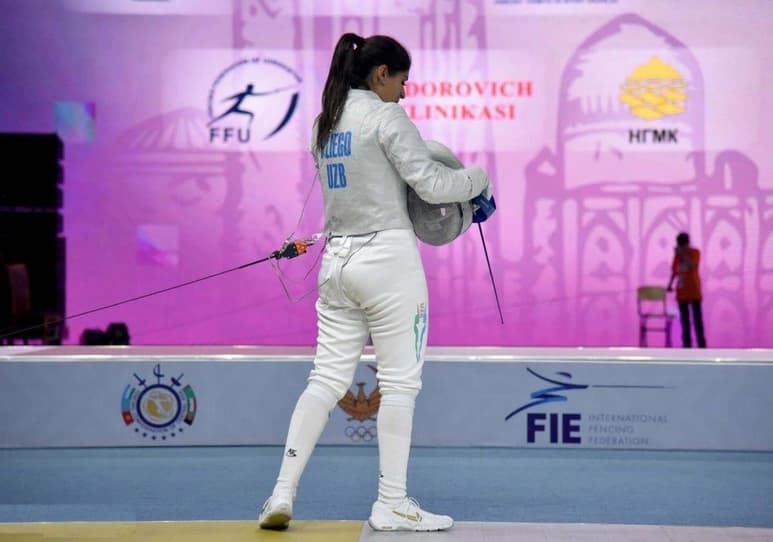 La esgrimista Paola Pliego ahora representa a Uzbekistán. (ESPECIAL)