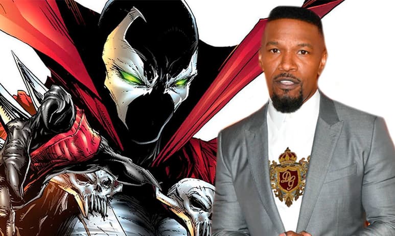 Anuncio. El director compartió en redes sociales una fotografía de Spawn junto a Jamie Foxx.