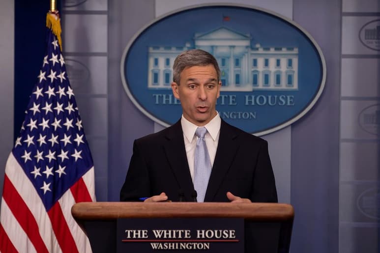 México, Honduras, Guatemala y El Salvador han avanzado en su cooperación con Estados Unidos para contener el flujo de migrantes, afirmó este lunes el subsecretario interino de Seguridad Nacional, Ken Cuccinelli. (ARCHIVO)
