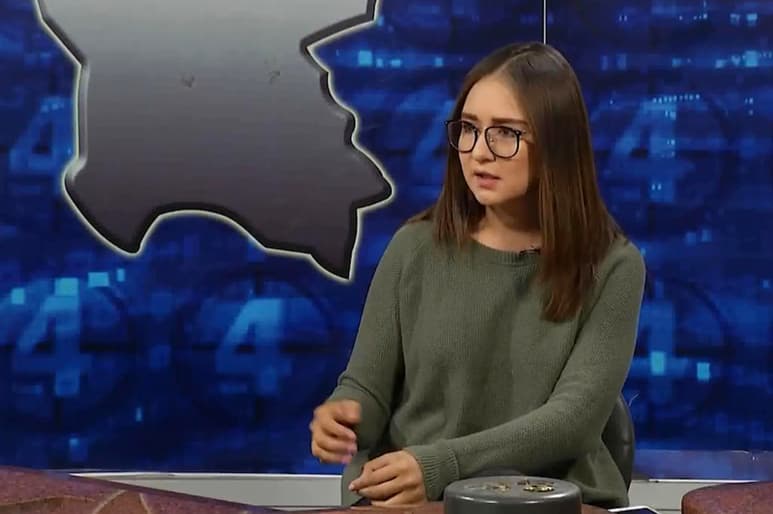 En su aparición ante las cámaras en el noticiero matutino, Fernanda señaló que los primeras semanas estuvo literalmente detrás de las autoridades del Centro de Empoderamiento de la Mujer. (EL SIGLO COAHUILA)