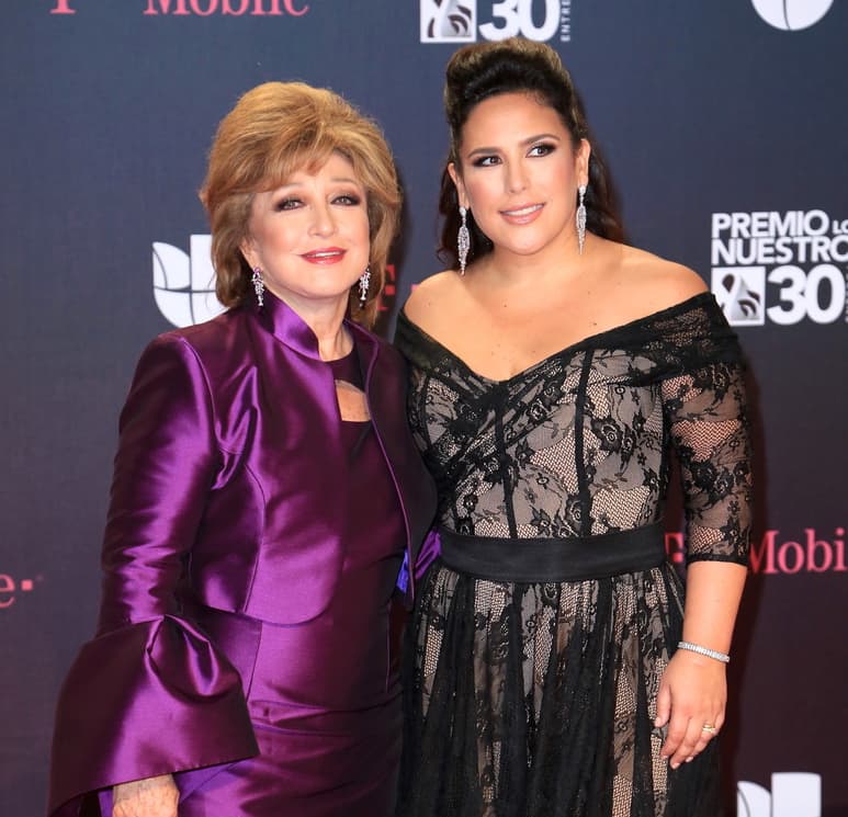 Espectáculo. Las actrices y cantantes, Angélica María y Angélica Vale, planean llegar a varios lugares de México y Estados Unidos. (ESPECIAL)