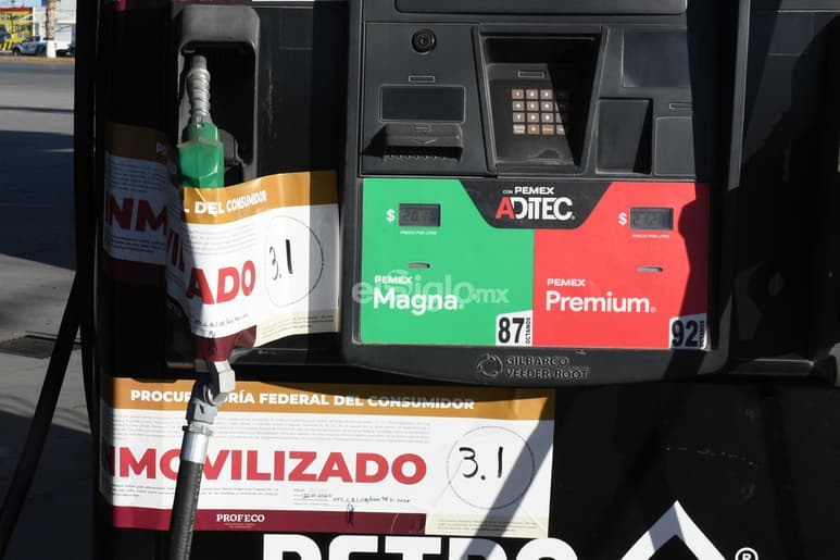 La Profeco tomó medidas contra las estaciones de servicio. (FERNANDO COMPEÁN)