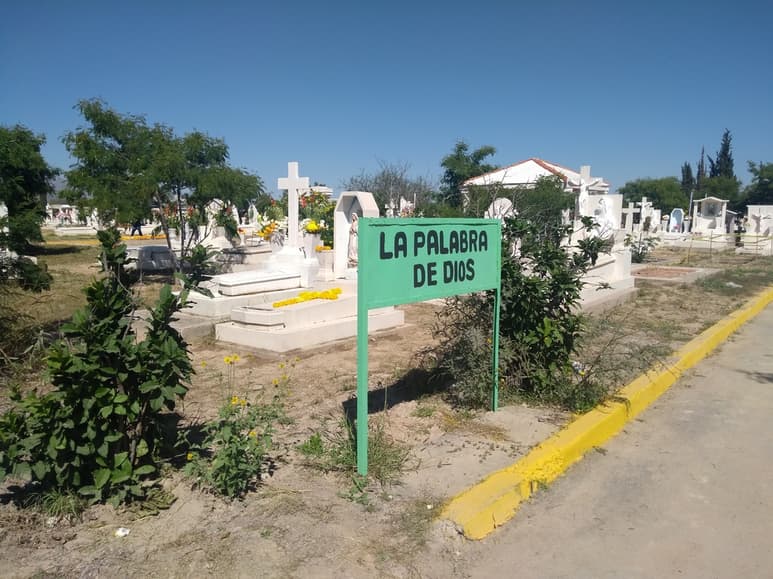 Señalan que el panteón municipal de Lerdo se encuentra al tope de su capacidad instalada. (ARCHIVO)