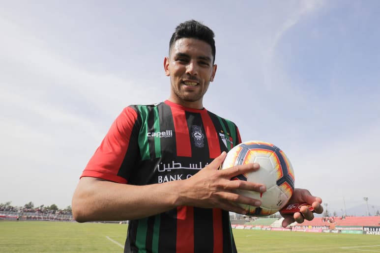 A días de cerrarse su pase a la Máquina, el argentino habló con un diario chileno, donde habló de las críticas que recibió en su paso por el futbol andino. (ARCHIVO)