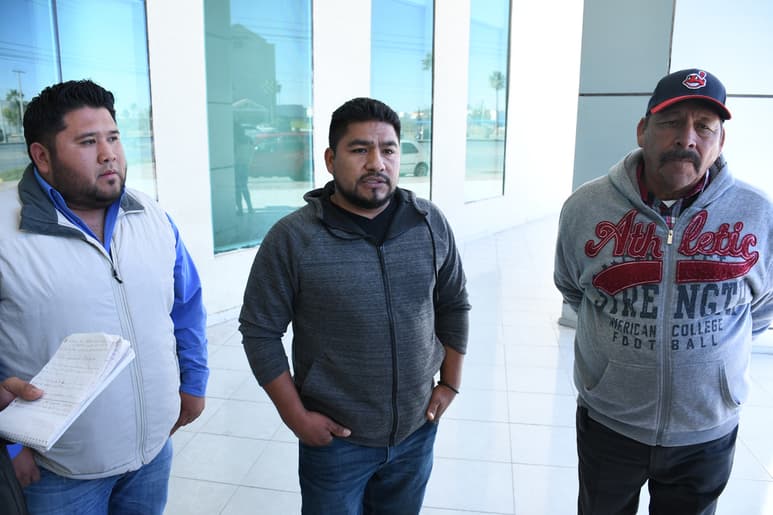 Familiares de personas lesionadas solicitan la intervención de la Fiscalía en el caso del 'camionazo'. (FERNANDO COMPEÁN)