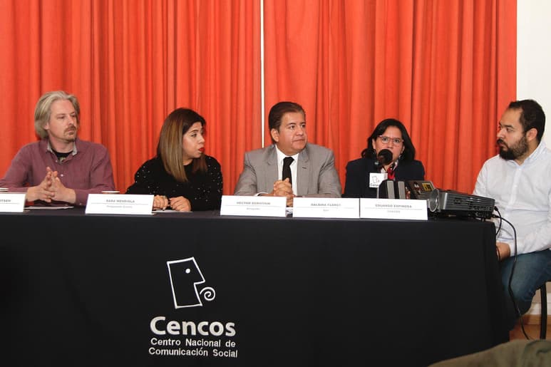 La demanda que el exgobernador de Coahuila, Humberto Moreira Valdés, interpuso contra el columnista Sergio Aguayo, por daño moral es la más cara de la historia de México, consideraron diversas organizaciones. (NOTIMEX)