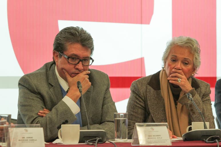 Tras su encuentro que tuvieron esta mañana senadores de Morena, PT y PVEM con el presidente Andrés Manuel López Obrador, el coordinador de Morena, Ricardo Monreal, informó que no se prevé que el Ejecutivo federal envíe alguna iniciativa preferente al Congreso. (NOTIMEX)