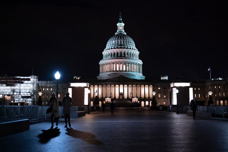 El plan de los republicanos depende de muchas variables y los demócratas aún pueden lograr que se llame a testigos. (AP)