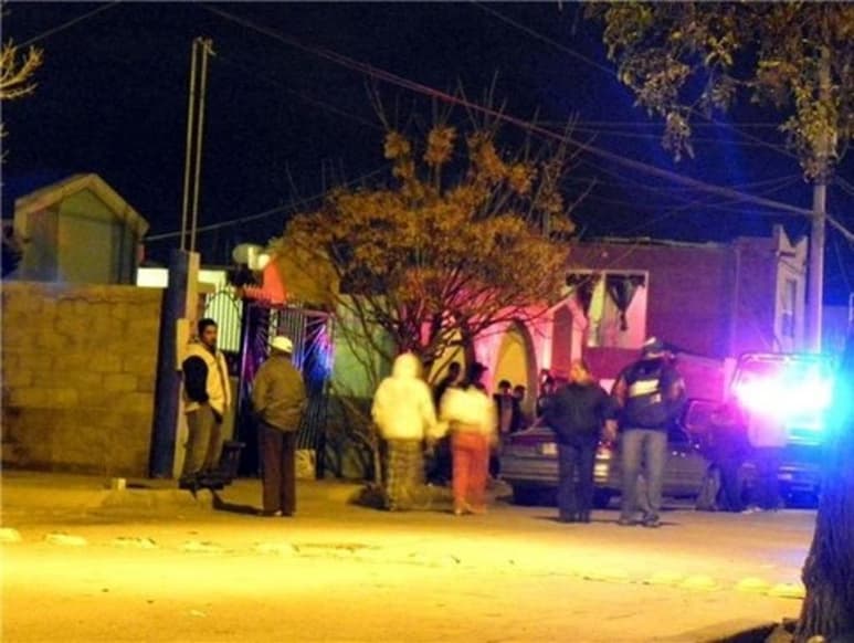 Seis menores de edad, cuatro jóvenes de 18 y 19 años y cinco adultos fue el saldo de la primera masacre que cimbró a Ciudad Juárez, puesto que las víctimas eran estudiantes del CBTIS 128, del Colegio de Bachilleres 9 y de la Universidad Autónoma de Ciudad Juárez. (ARCHIVO)