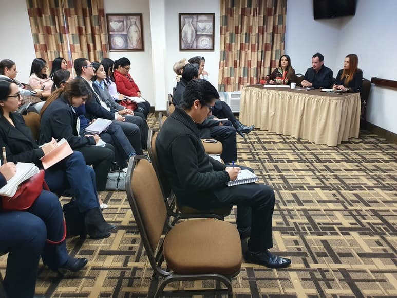 La Oficina de Convenciones y Visitantes Laguna, se reunió con representantes de hoteles de la Comarca, así como con organizadores del Maratón Lala, que se correrá este primero de marzo. (ESPECIAL)